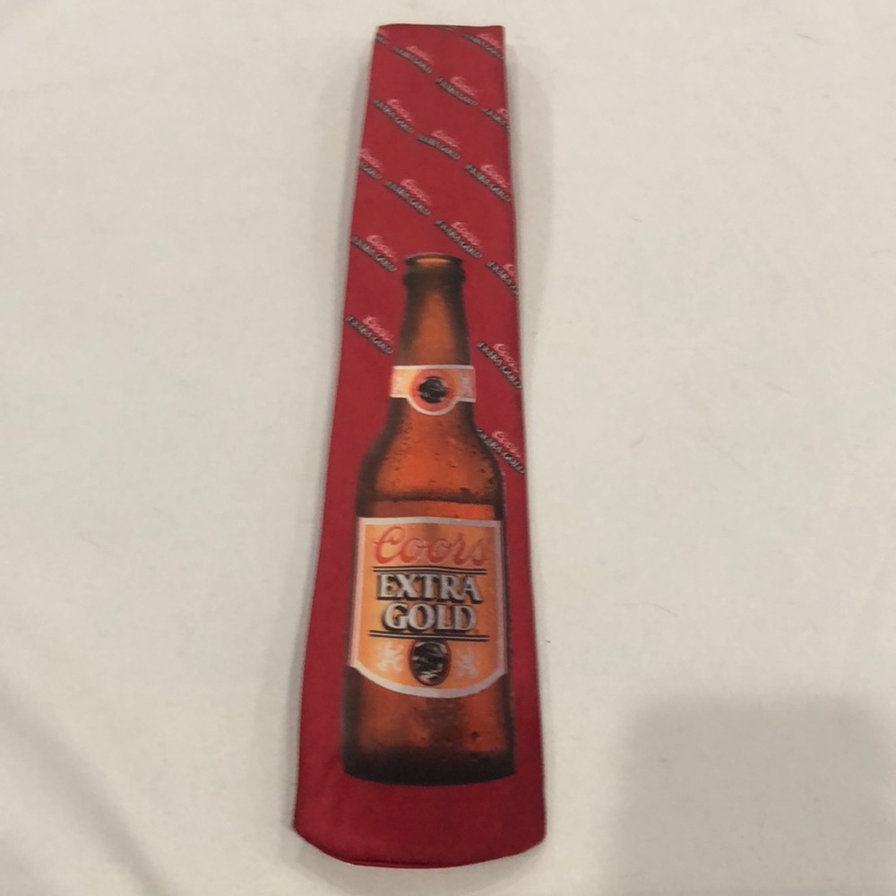 Coors extra gold tie looks vintage